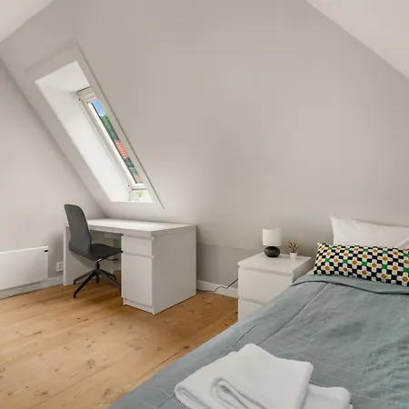 Charming With Stunning Views! Apartment