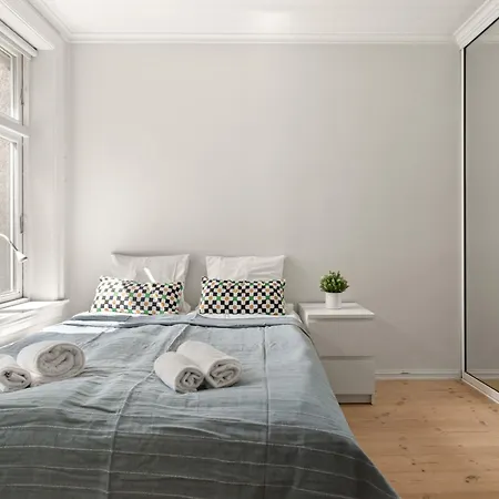 Charming With Stunning Views! Lejlighed Bergen