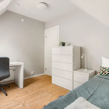 Charming With Stunning Views! * Bergen