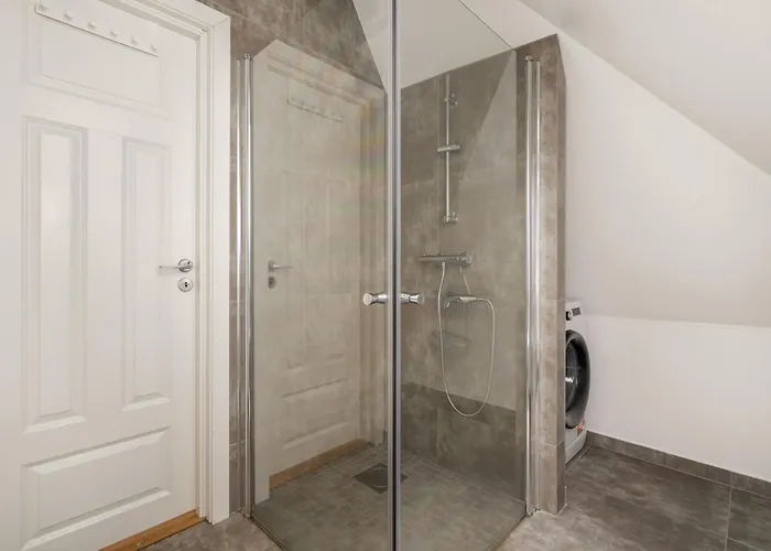 아파트 Charming With Stunning Views! *