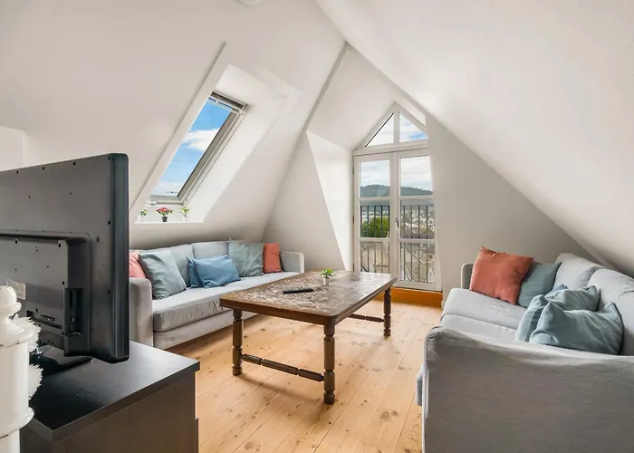 Charming With Stunning Views! *