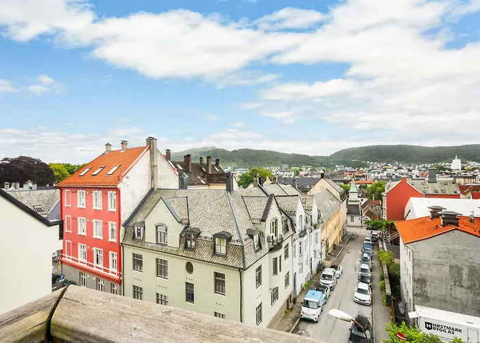 Charming With Stunning Views! 아파트 *