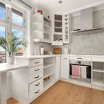 Апартаменты Charming With Stunning Views! Берген